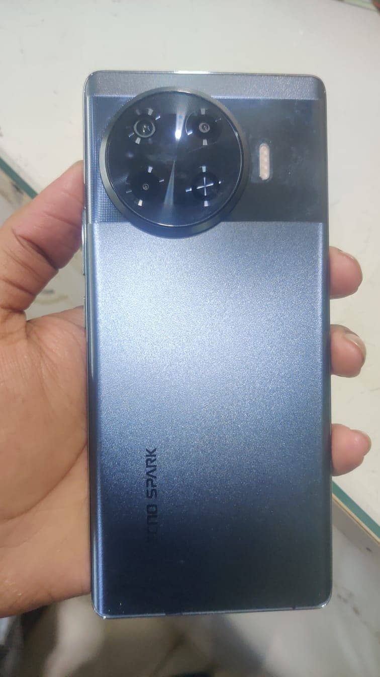 Tecno Spark 20 Pro Plus Like New 2