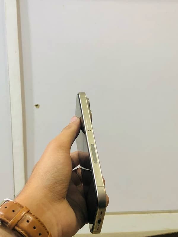 iphone 15 pro 256 gb 1