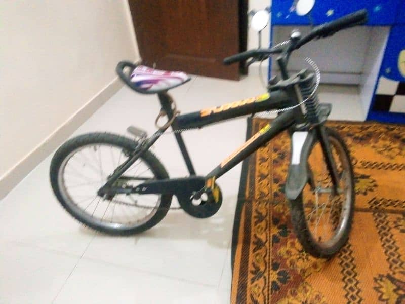 A Bicycle in good condition 3