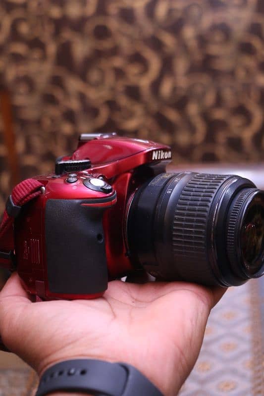 Nikon d5200 with 18/55mm Red product. 4