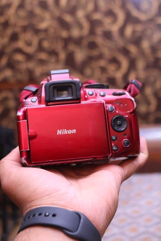 Nikon d5200 with 18/55mm Red product. 5