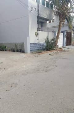 Chance deal120 yard corner with extra land 4bed dd ground + 1 leased bungalow boundary wall society near safoora chowk scheme 33