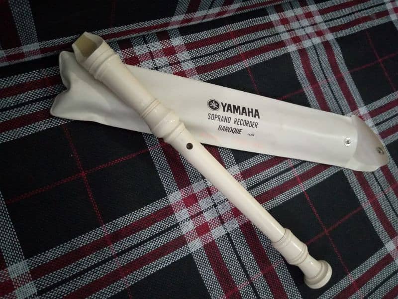 Flute Yamaha soprano recorder flute 3