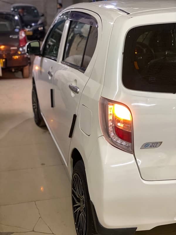 Daihatsu Mira 2014 3