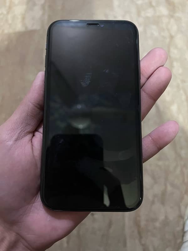 iphone 11 Dual sim PTA proved 128Gb waterpack 89% battery health 2