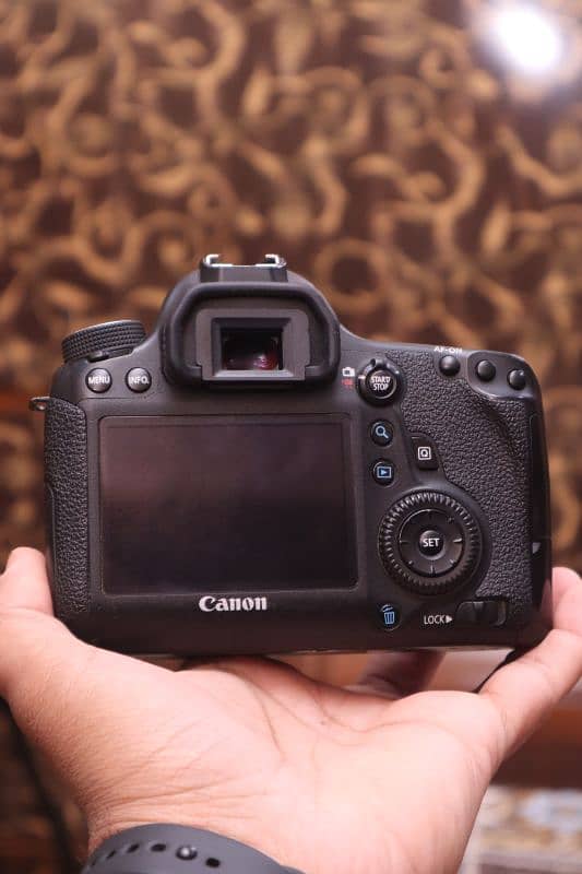 Canon 6D Full frame Body. 6