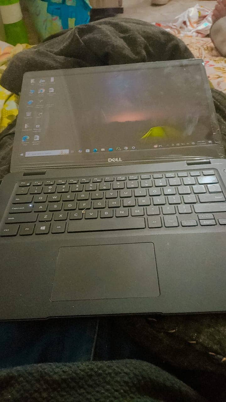 For Sale: Dell Latitude 3400 Laptop (8GB RAM, 256GB SSD, Intel i5 8th 3