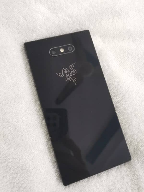 Razer Phone 2 perfect Gaming experience 8gb 64gb 120hz display Non pta 0