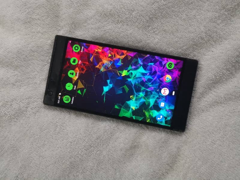 Razer Phone 2 perfect Gaming experience 8gb 64gb 120hz display Non pta 10