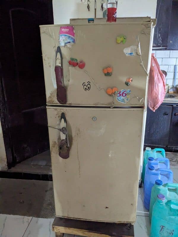 refrigerator urgent sell 2