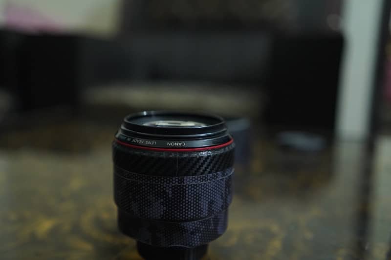 Canon 85mm 1.2 Lii condition good Glass neat clean serious person 1