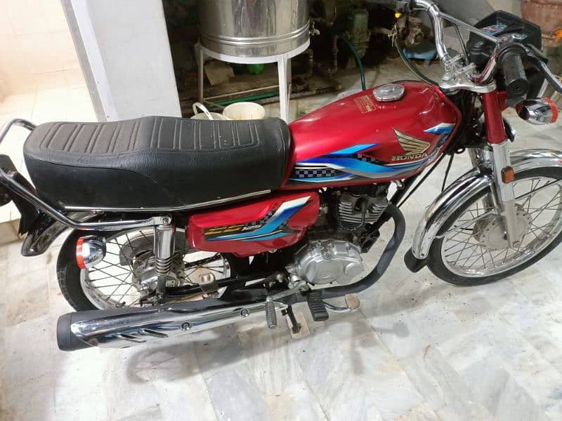 Honda CG125 6