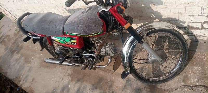 CD 70cc model 22 for sale and exchange possible with Honda 125 0