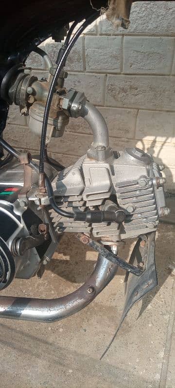 CD 70cc model 22 for sale and exchange possible with Honda 125 3