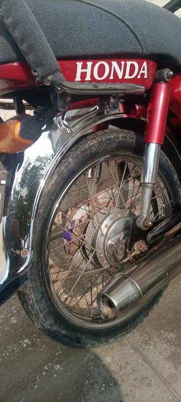 CD 70cc model 22 for sale and exchange possible with Honda 125 5