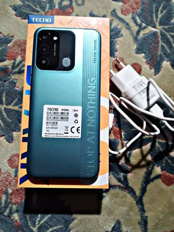 Tecno spark 8C For sale 4/128 lush condition 10/10 open box 2