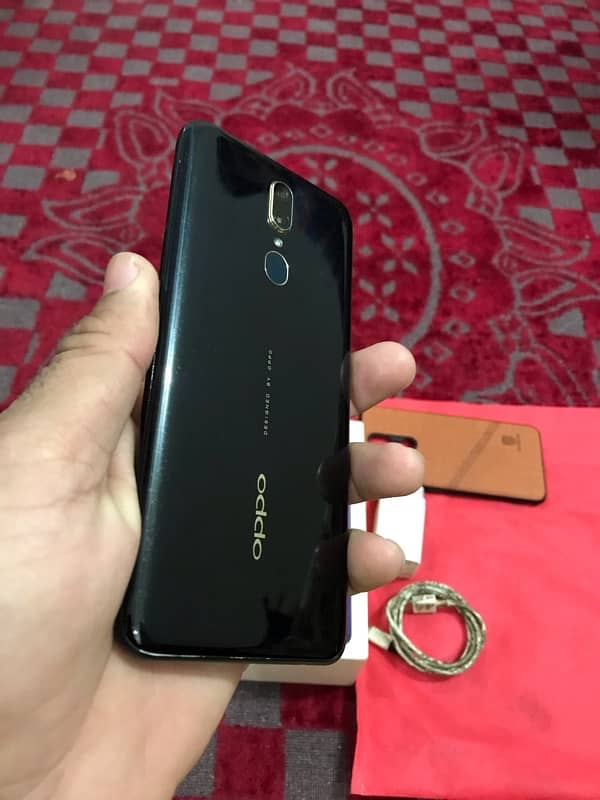 oppo F11 lush phon 7