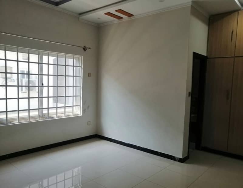 1 kanal independent uper portion for rent in korang town 3