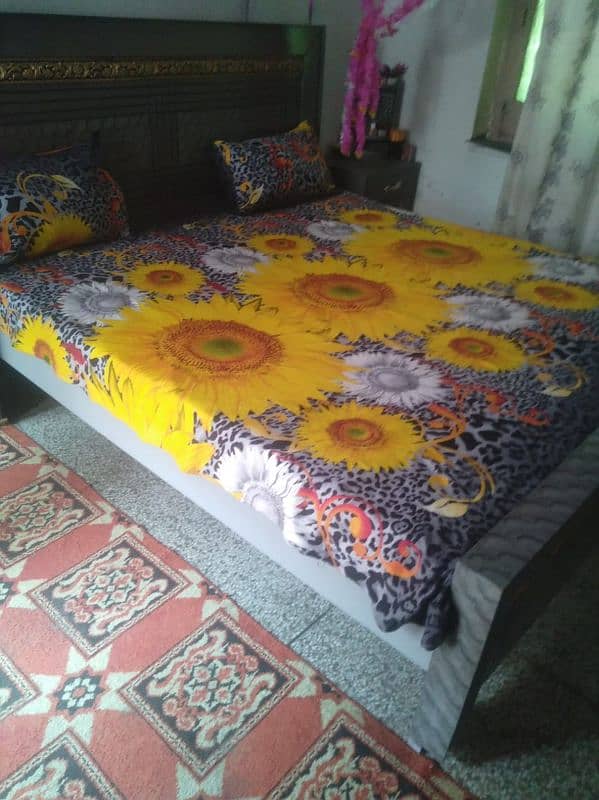 bed set without metress 0