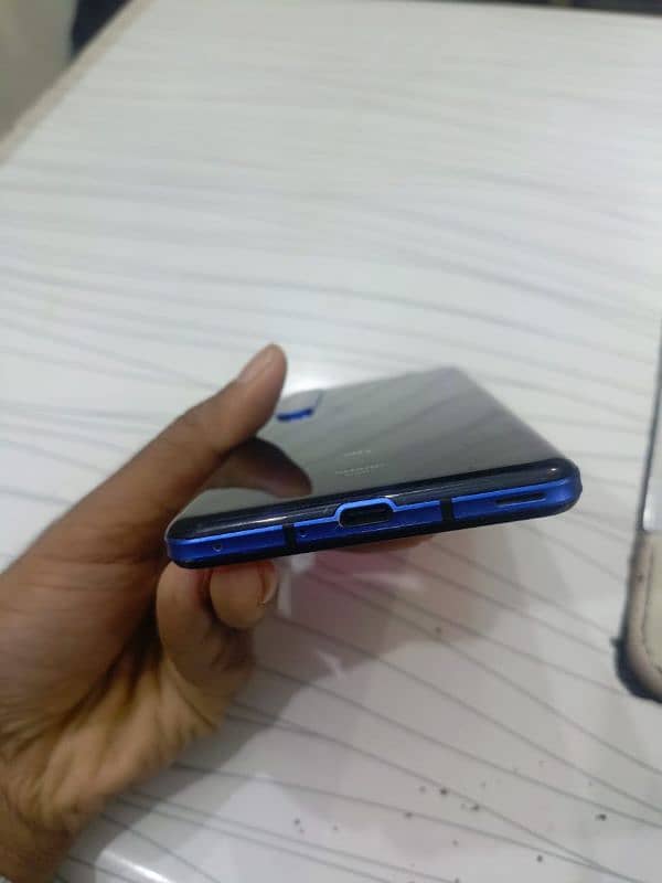 sharp Aquos r5g non pta 03270097923 1