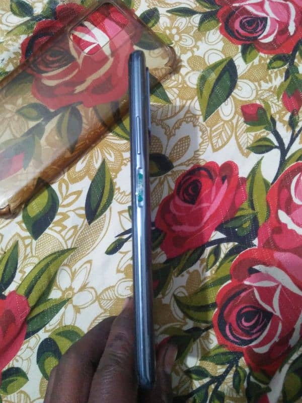 infinix note 8 6/128 condition 10/8 side button not working 1