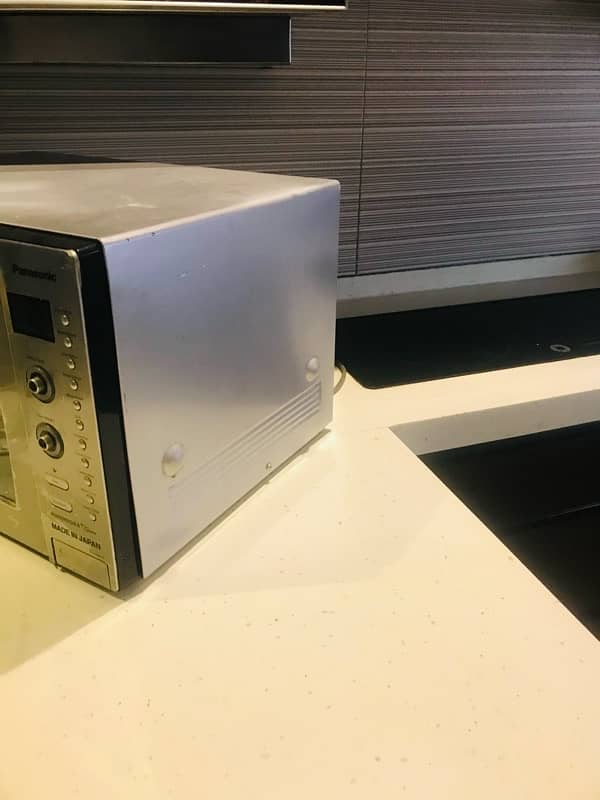 microwave oven available for sale 1