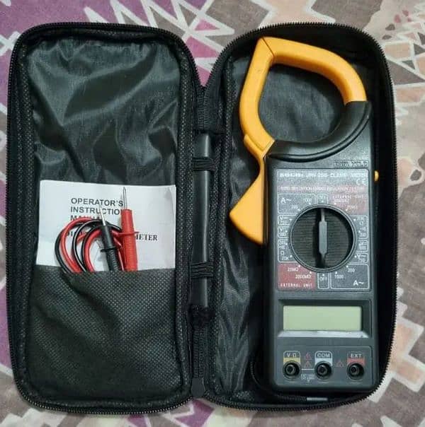 SOGO Clamp meter 1