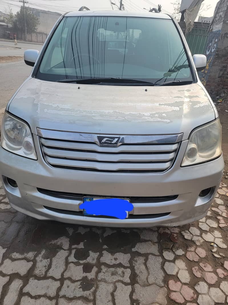 Toyota Noah 2002 2