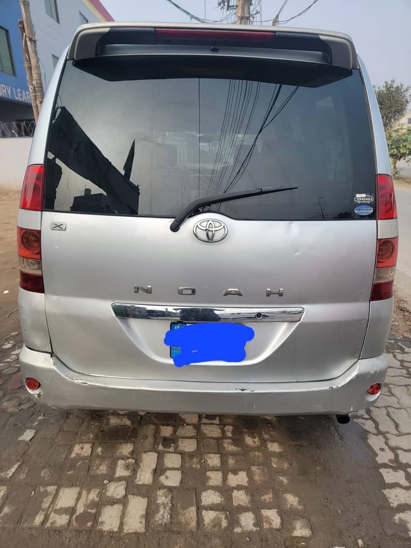 Toyota Noah 2002 5