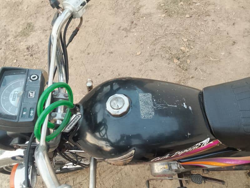 Motor Bike CD70  for sale good condition 6