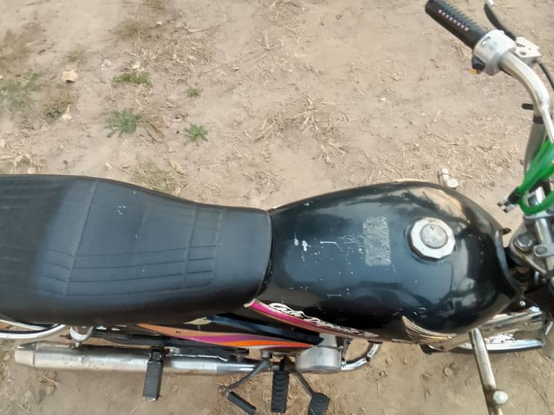 Motor Bike CD70  for sale good condition 7