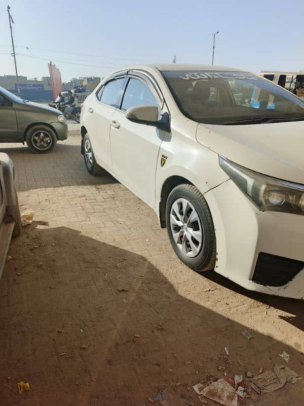 Toyota Corolla GLI model 2014 good condition/03102562143 4