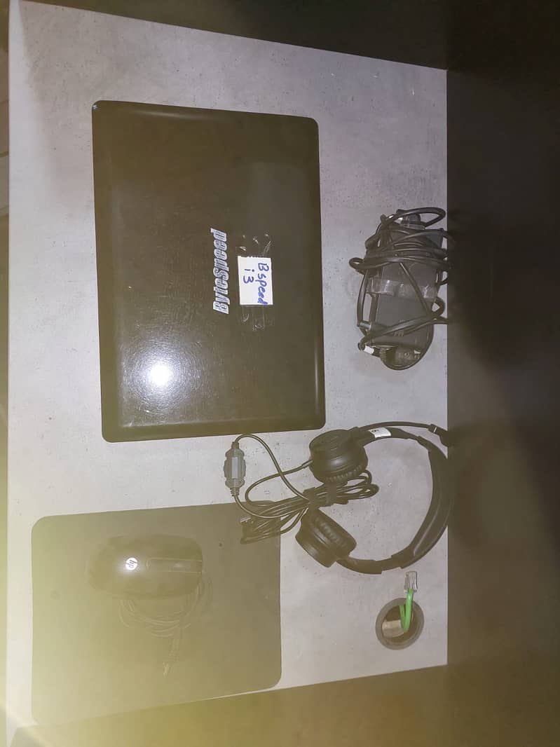 laptop with head phones and keybord mouse full sets 5