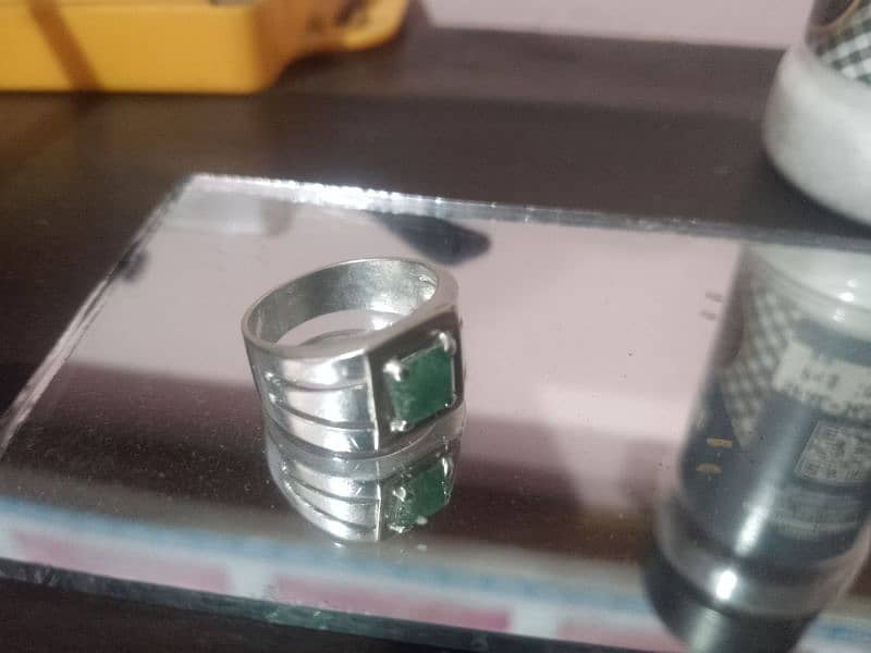 silver ring with orignal swat "zamurd" stone 0