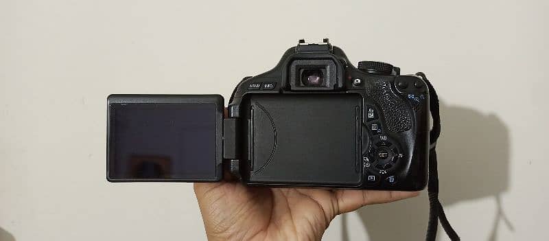 Canon 600D DSLR 0