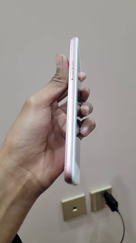 Oppo A57 1