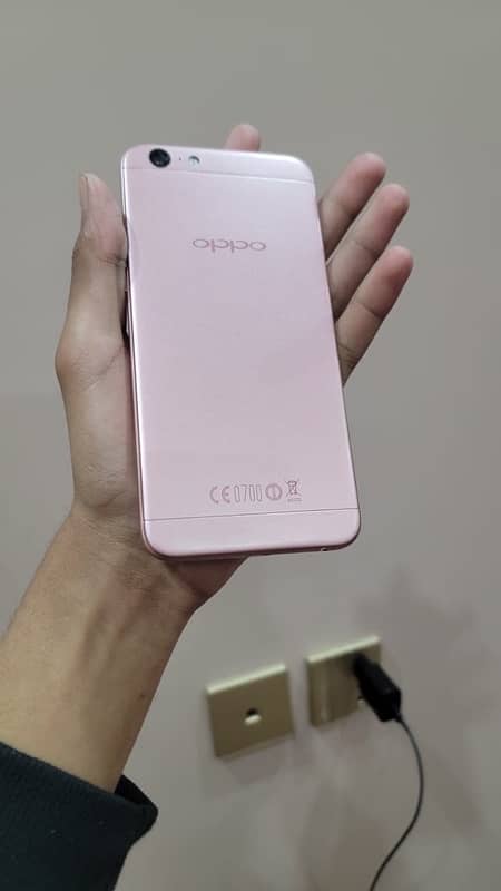 Oppo A57 4