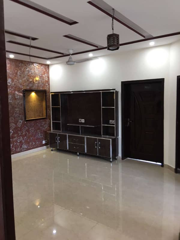 10 Marla Upper Portion Available For Rent In Talha Block Bahria Town Lahore 0