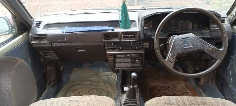 Toyota Corolla 1985 5