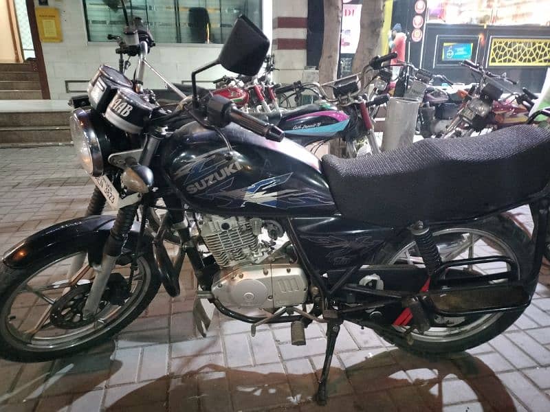 Suzuki gs150 very good condition 3