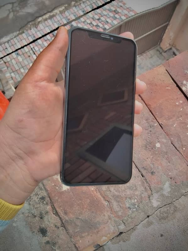 Iphone 11 pro max 64 gb 11