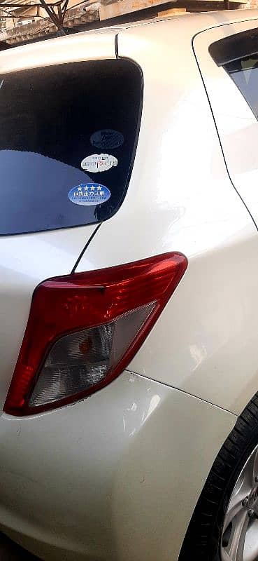 Toyota Vitz 2012 10