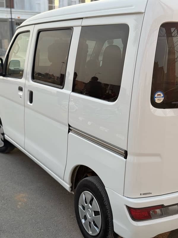 Daihatsu Hijet 2020 7