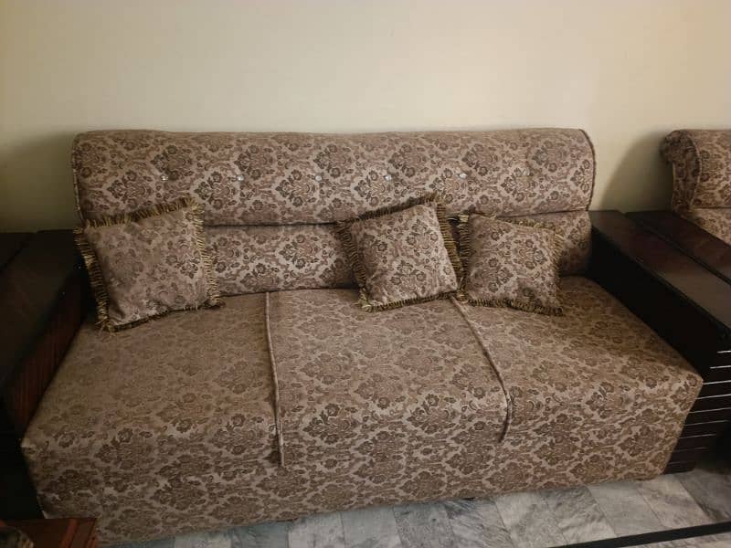 sofa for sale 0