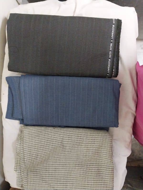 un stitched  woollen  suits for sale 3