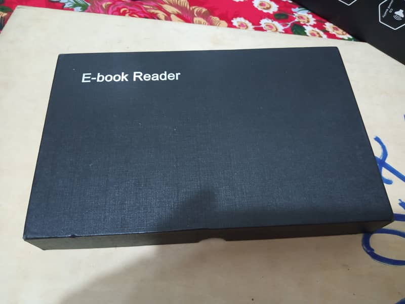 E-ink Ebook Reader (Read Ad) 1