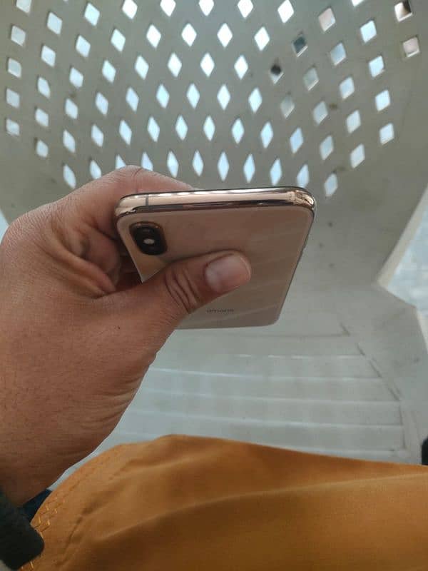 iPhone xs 64GB non PTA factory unlock bilkul new phone  seal pack 7