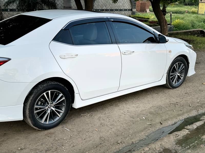 Toyota Altis Grande 2018 6