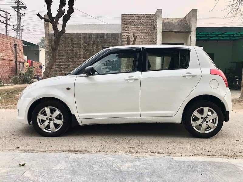 Suzuki Swift 2011 DLX (O/3/O/O/4/2/9/6/6/7/7) 7