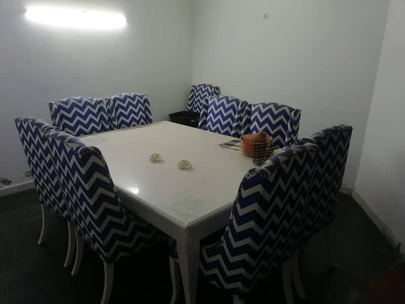 Dining Table with 8 Chairs for sale 1